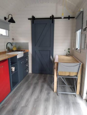 Tiny House a metros del Lago Nahuel Huapi para 2 personas